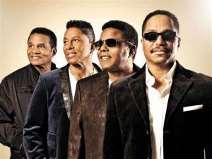 Deux nouvelles dates pour les Jacksons. L’une en France ???????? le 25 août, à Biot, au-dessus de Cannes Jacksons-300x225