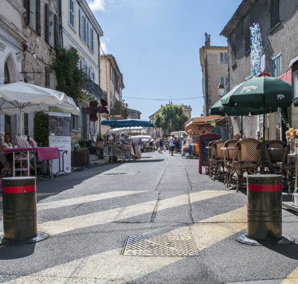 Réactivation de la zone piétonne du village à partir du 1er mai 2025